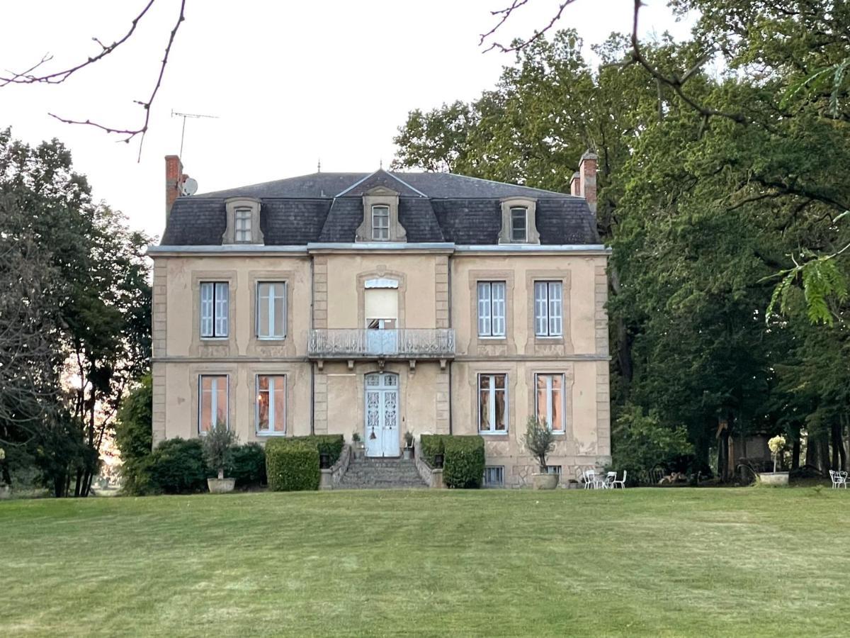 Chateau Du Grand Lucay Bourbon-lʼArchambault 외부 사진